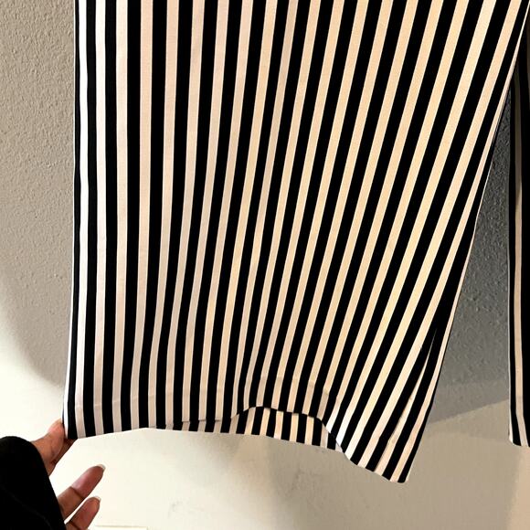 Express Black & White Striped High Rise Stretch Side Zip Culottes Women's Size 8 - Picture 4 of 8